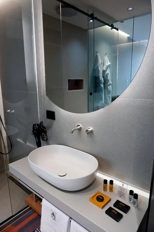 Zoe Luxury Suites CTA