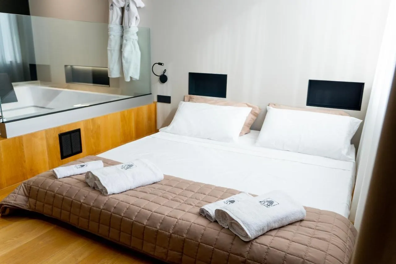 Zoe Luxury Suites Catane Couette-café